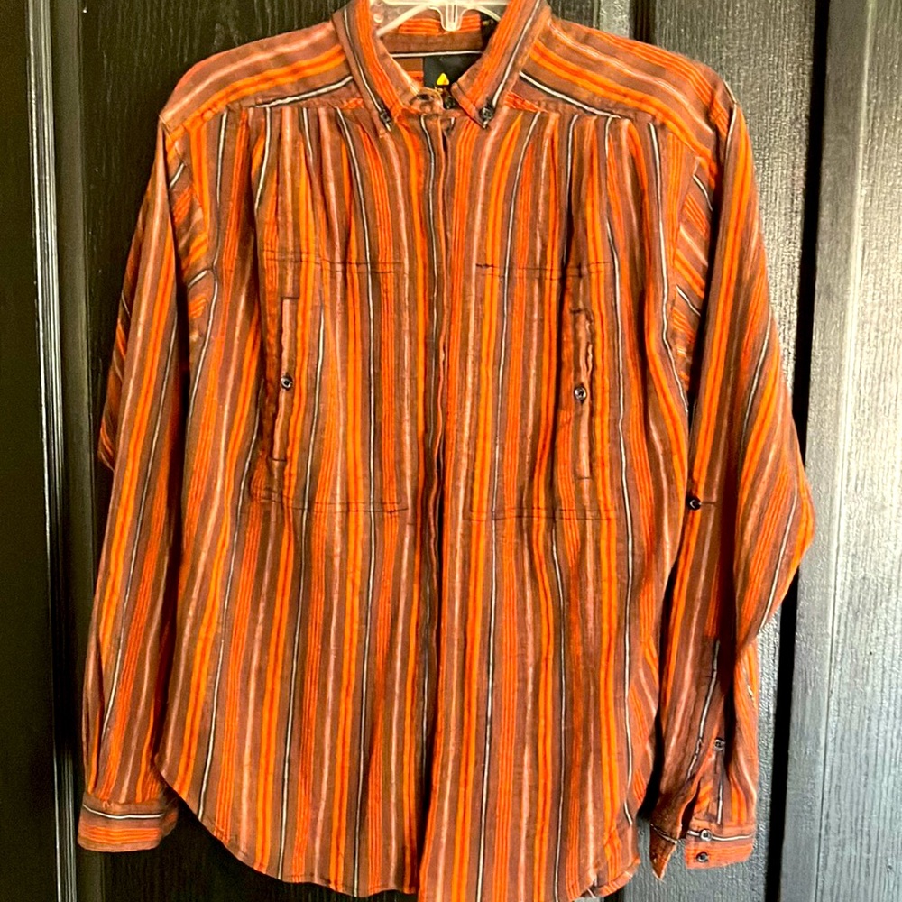 Size M Liz Claiborne sport vintage front button shirt with button long sleeves